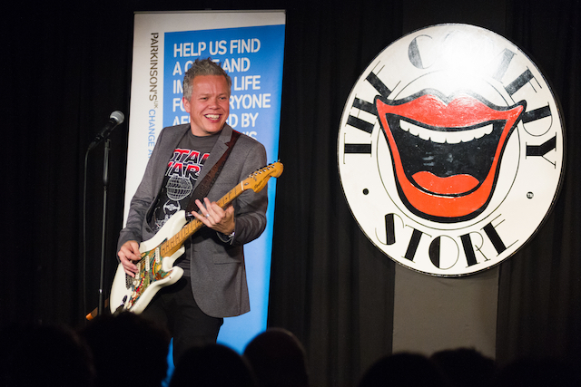 Rob Deering performing at Shake with Laughter